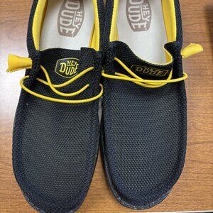 Hey Dude Men’s Size 13 Black Yellow Light Weight, Slip-On Comfort Loafers NWT